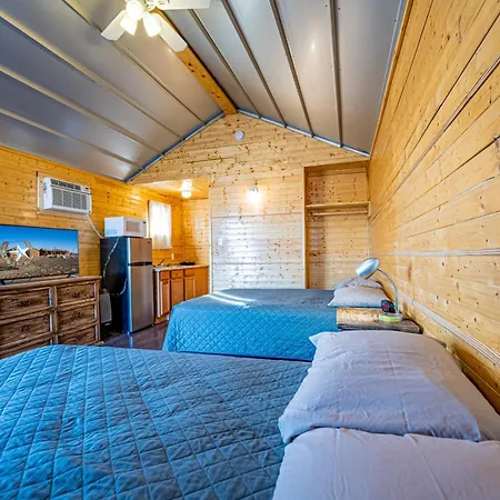Horseshoe Lodges